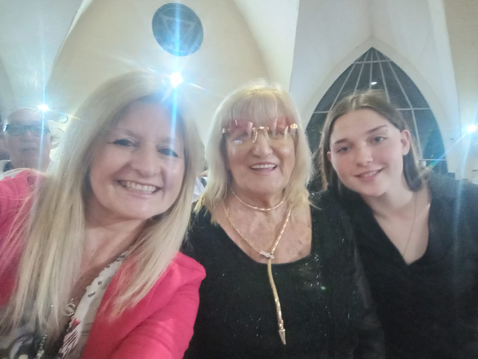 WhatsApp Image 2025-10-10 at 22.48.2722.jpeg